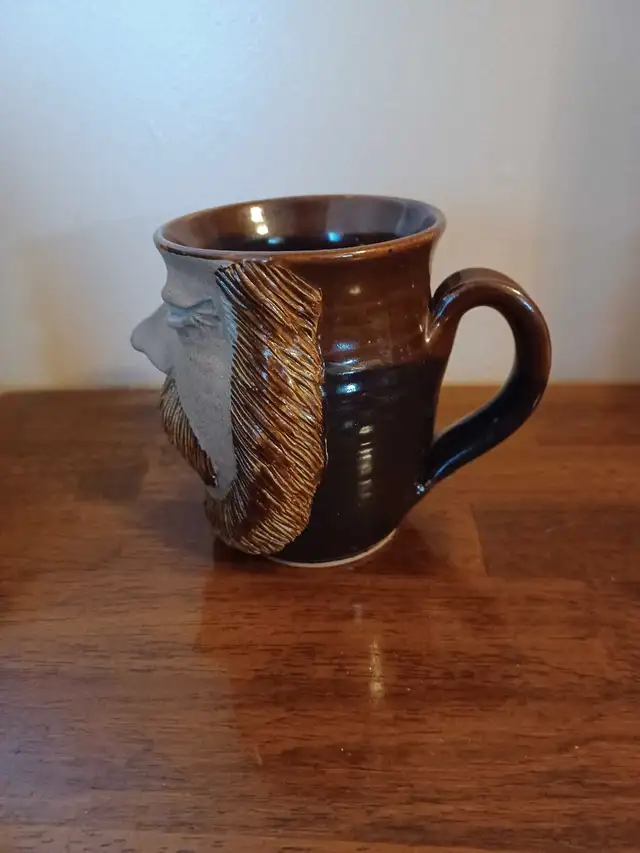 Leishman Art Pottery Face Mug Bearded Man Vintage 1981 Canadian in Arts & Collectibles in Kawartha Lakes - Image 3