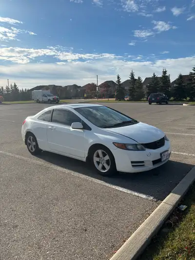 2009 Honda Civic Coupe - Reliable & Fuel Efficient 229,667 km - Automatic - 2-Door Runs and drives s...