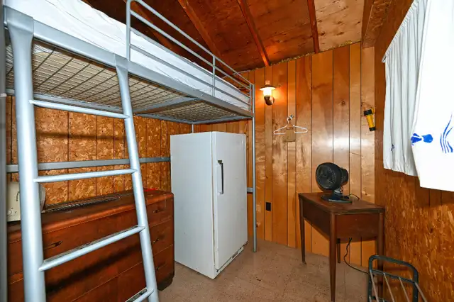 Charleston Lake Rental Cottage - Flip Flop Inn in Ontario in Canada - Image 9