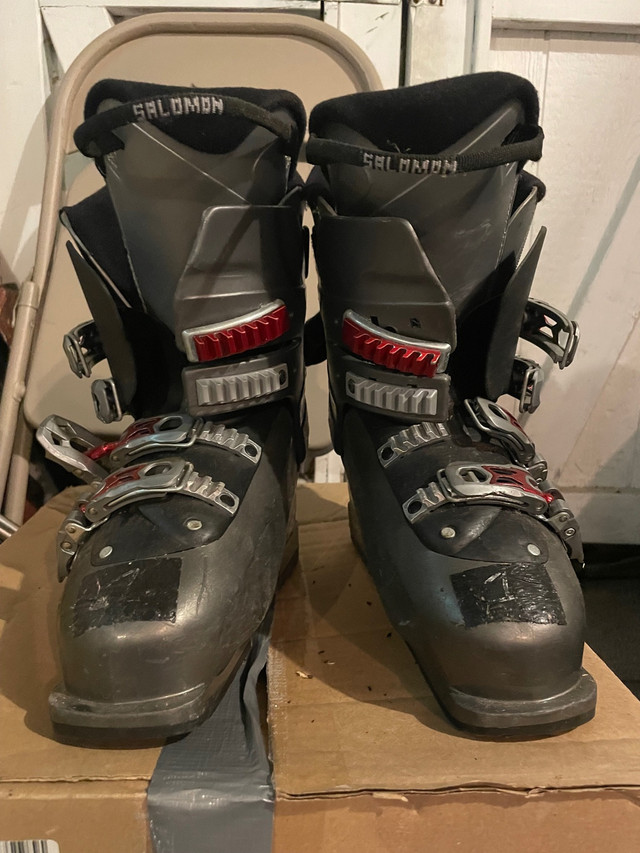 Solomon Ski boots size 7 in Ski in Mississauga / Peel Region