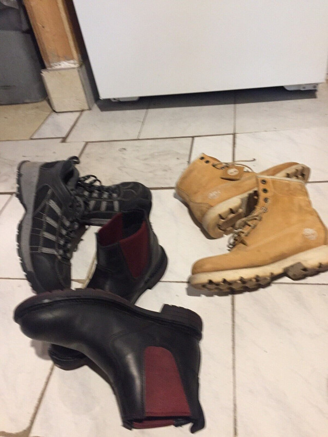 Chaussures 1 pour travail et 2 pour l’hiver,autonome, propre . dans Chaussures pour hommes  à Laval/Rive Nord - Image 2