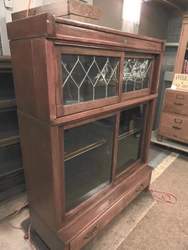 Stacking Antique Barrister Bookcase Lead Sliding Doors (Danner) in Bookcases & Shelving Units in Hamilton - Image 4