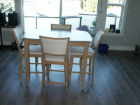 Table (Counterheight) & 4 Chairs
