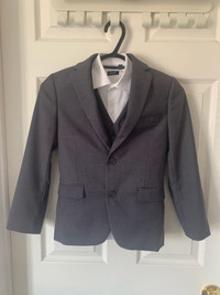 4 Piece Boy’s suit set-Size 8