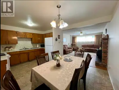 Bright & Spacious 3 Bedroom Basement Suite | Horseshoe Area | In-Suite Laundry | 2 Parking Available...
