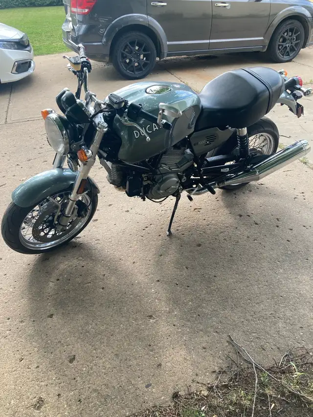 2007 Ducati sport classic GT1000 in Other in Calgary - Image 3