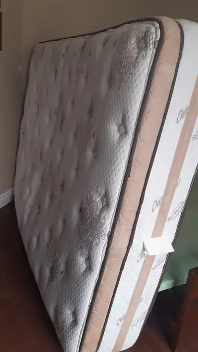 Matelas Queen, View more