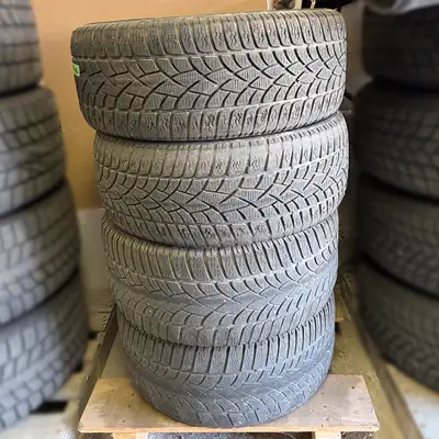 These are 4 used tires in decent condition. Dunlop SP Winter Sport 3D Tire with factory Mercedes rim...
