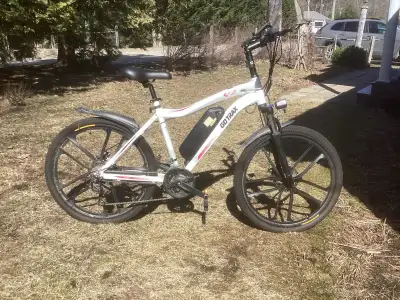 Deux vélo électrique , 1150$ pour les deux. Informations: 819-242-3715