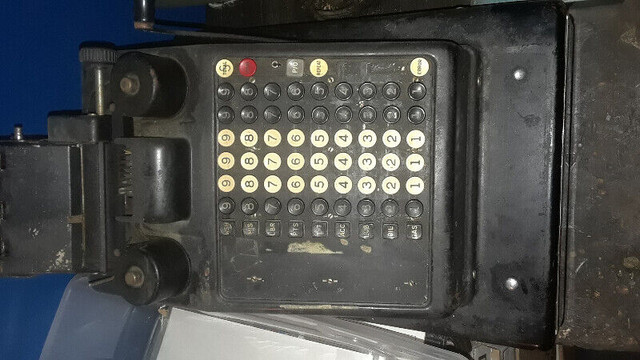 Cash register in Arts & Collectibles in Saint John - Image 4