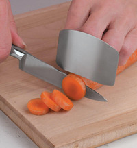 Chop-Safe Finger Guard / Protège-doigts