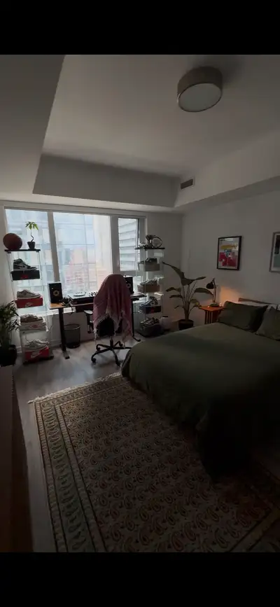 2 Bed 2 Bath Apartment (LEASE takeover) - **1 month free rent**