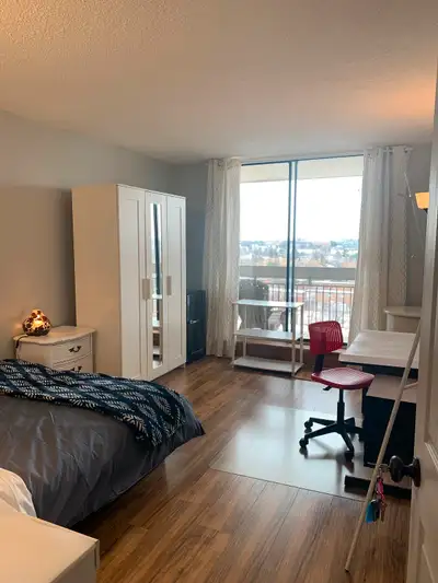 Room for rent at York.