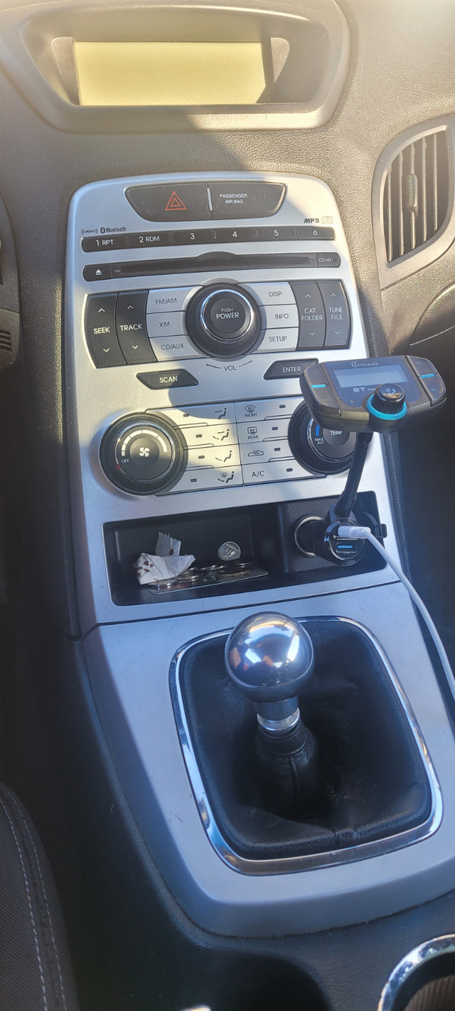 2010 hyundai genesis coupe in Cars & Trucks in Cornwall - Image 3