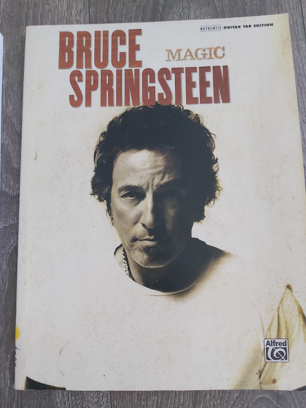 Bruce Springsteen Guitar Tab Books - Greatest Hits and Magic in Guitars in City of Toronto - Image 3