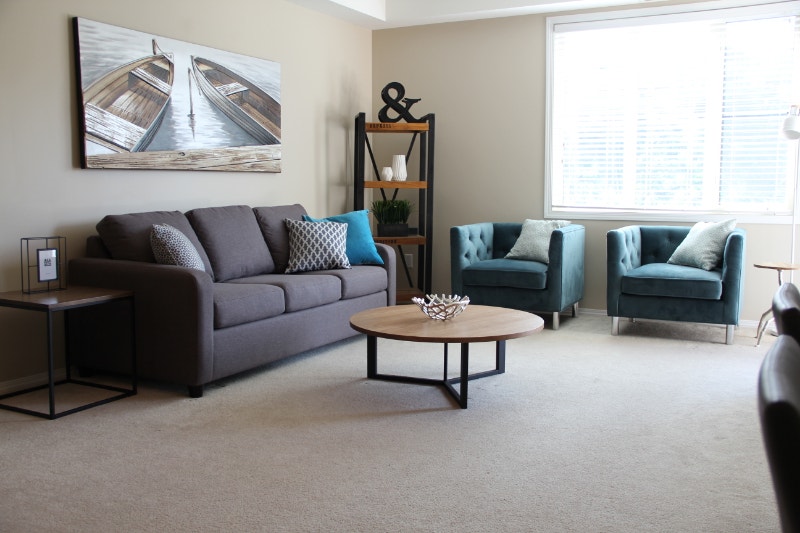 WALK to UBCO 2/Bedrm 2/Bathroom Condo Pinnacle in Quail Ridge Long