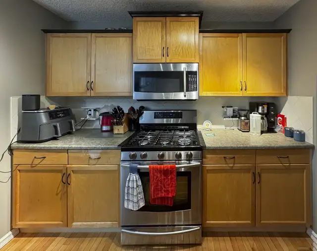 Maple Kitchen Cabinets by Kitchen Craft in Cabinets & Countertops in Edmonton - Image 5