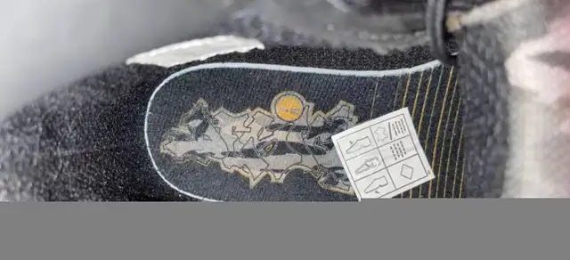 Black Timberland Graffiti boots  in Kids & Youth in Peterborough - Image 5