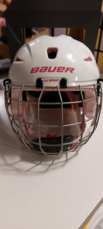 Bauer Hockey Helmet in Hockey in Cole Harbour