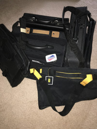 Brand New Computer Bags with shoulder straps P/U Markham