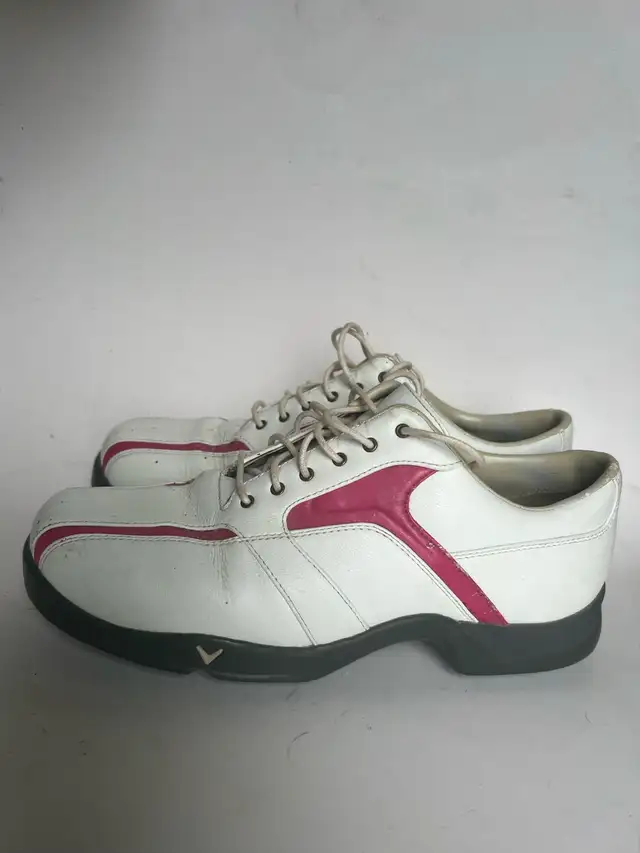 Callaway Golf Cleats Women’s Size  7 Shoes in Golf in Kingston - Image 2