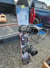 Firefly snowboard 163 with size 12 boots 