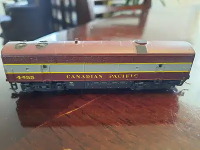 Powered CP Rail "B" unit, View more