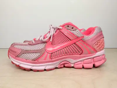 NIKE Zoom Vomero 5 "Triple Pink" sneakers  6.5, View more