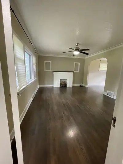 2B 1Ba Main Floor in Tuxedo