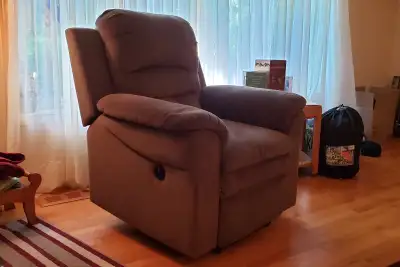 Recliner - Electric, View more