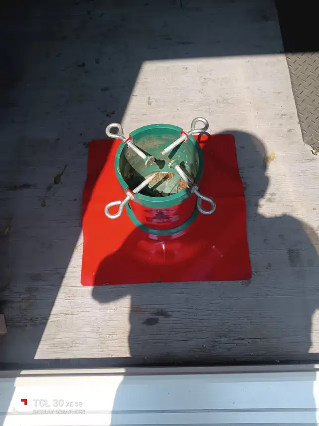 Metal stand for Christmas tree.63848997584003123