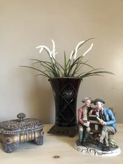 Vintage porcelain ceramic figurine / japan, View more
