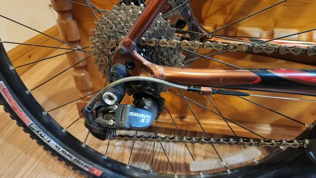 Vélo de montagne Specialized Rockhopper Pro 2008 19 pouces in Mountain in Québec City - Image 4
