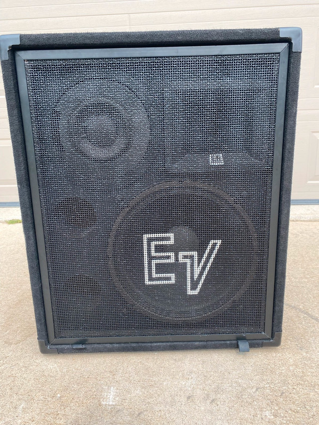 EV S-1503 ER *EVM15B* PA, Bass or keyboard cab, VG condition  in Performance & DJ Equipment in London