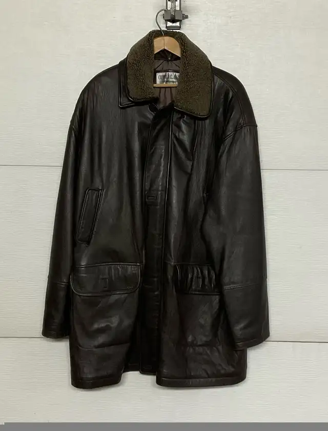 Manteau 100% cuir véritable .. in Men's in Victoriaville - Image 8