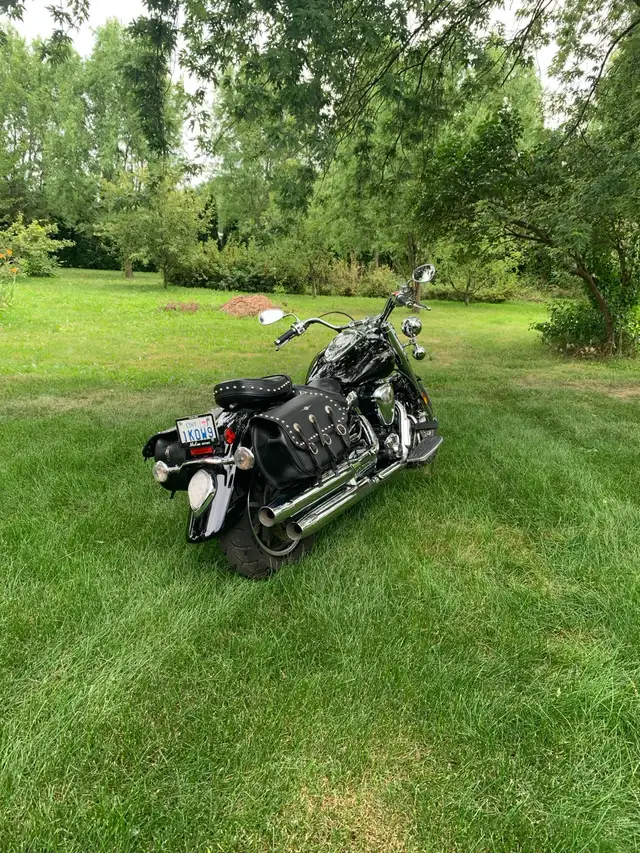 2005 Yamaha Roadstar 1700 in Street, Cruisers & Choppers in St. Catharines - Image 5