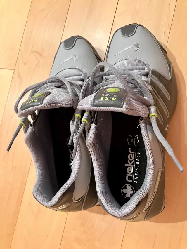 Nike Shox Mens Sneakers Size 9 in Men's Shoes in Ottawa - Image 6