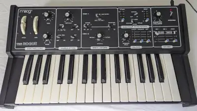 Moog Rogue vintage analog synth - 10/10 condition, View more