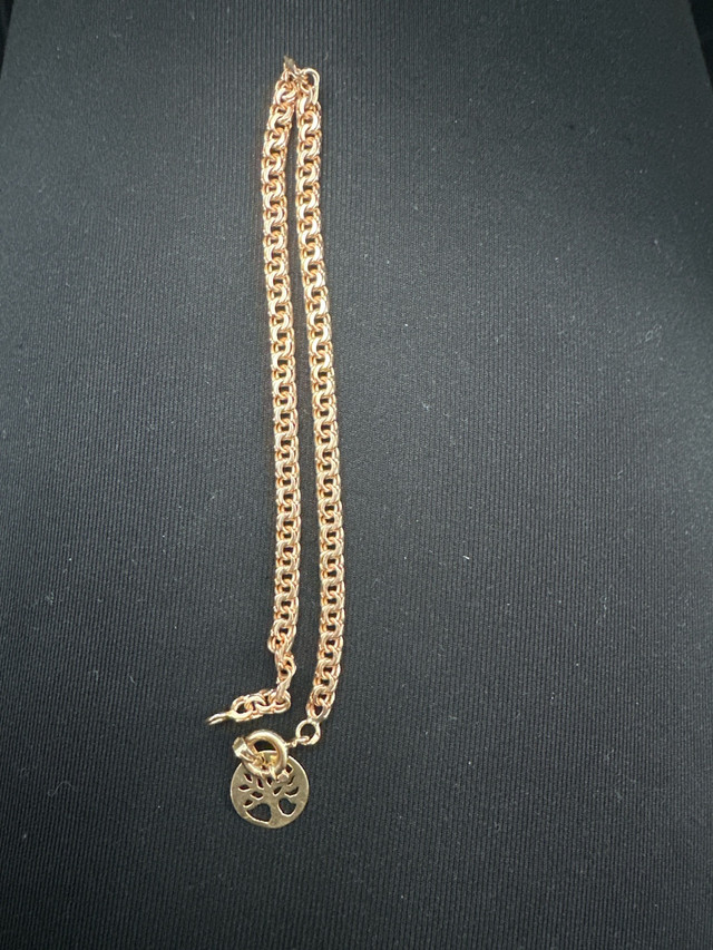 19ct gold bracelet with tree pendant  in Jewellery & Watches in Mississauga / Peel Region