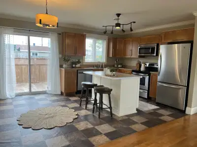 4 BED/4 VEHICLE PARKING  HOME - MOUNT CARSON SUBDIVISION