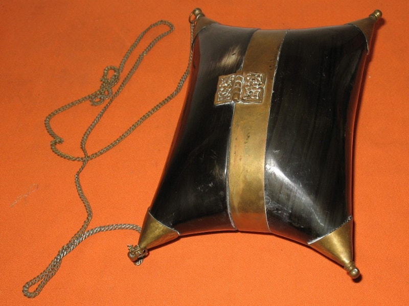 Ladies /Men`s Flashy Style Purse. May Be BakeliteRhino Horn ?? Arts & Collectibles Edmonton