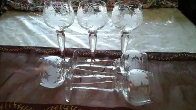 LONG STEM CRYSTAL WINE GLASSES SET/6 - ETCHED GRAPEVINE  8", View more