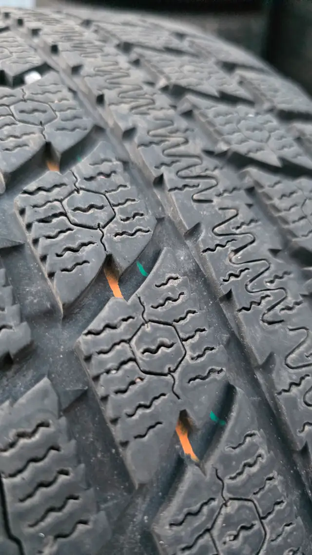225/45/18 Toyo winter tires 80% tread with DAi alloy rims 5x114. in Tires & Rims in Markham / York Region - Image 9