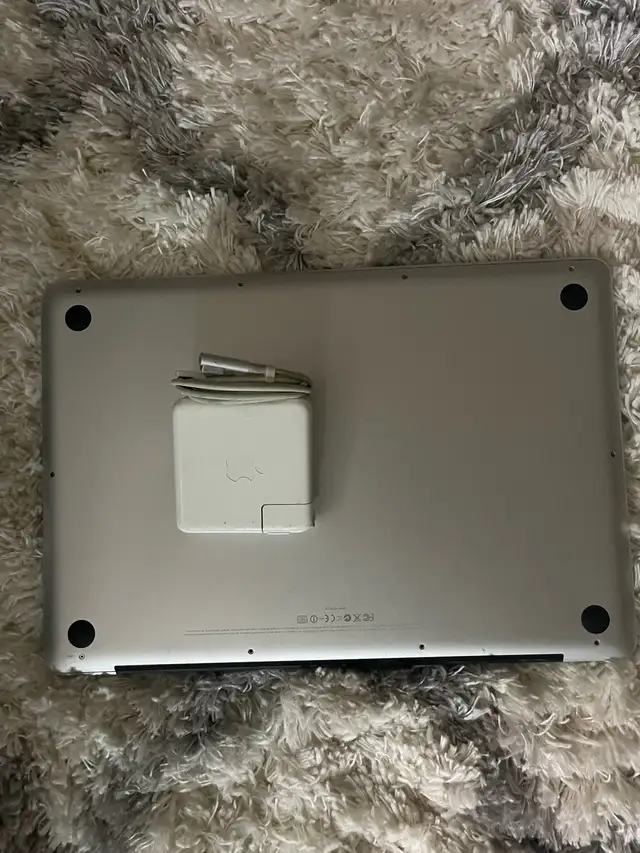 MacBook Pro 15”500GB 2018 MS Office Adobe i5 Processor 63007359116931122