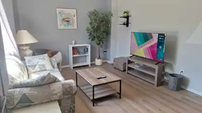 Furnished equipped 2 BR townhouse in great location