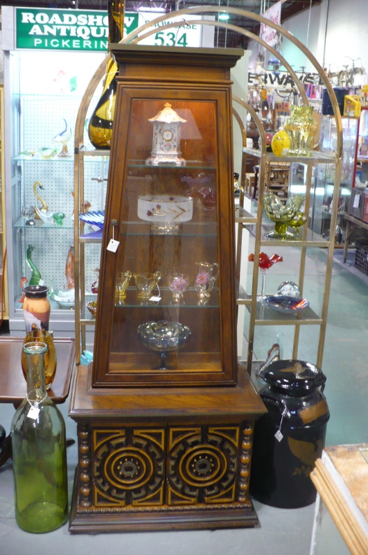 15 OFF Retro Curio MCM Wood Display Furniture Vintage