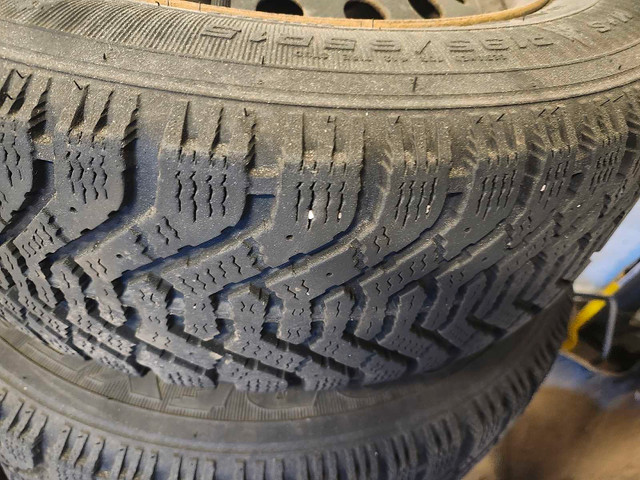 15" Corolla factory rims with Goodyear winter tire in Tires & Rims in Markham / York Region - Image 2