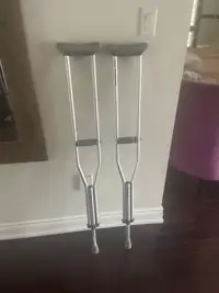 Crutches- Like New - Height adjustable