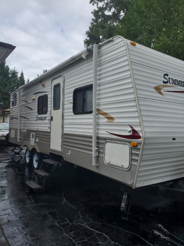 2011 SUMMERLAND 2670 CAMPER Travel Trailers & Campers Sudbury Kijiji