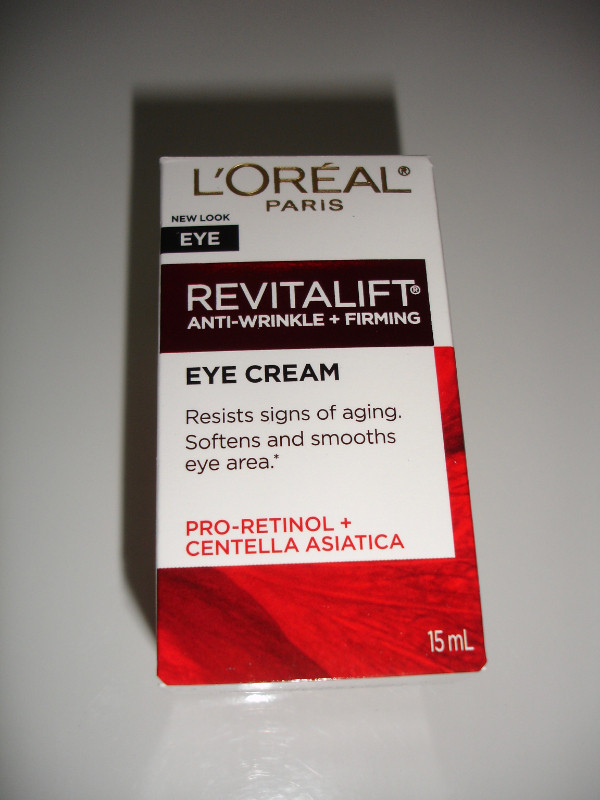L'Oreal Paris Anti-Wrinkle Eye Cream & Moisturizer in Health & Special Needs in Oakville / Halton Region